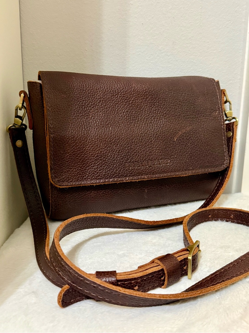 Portland Leather Crossbody Bag with Adjustable Strap